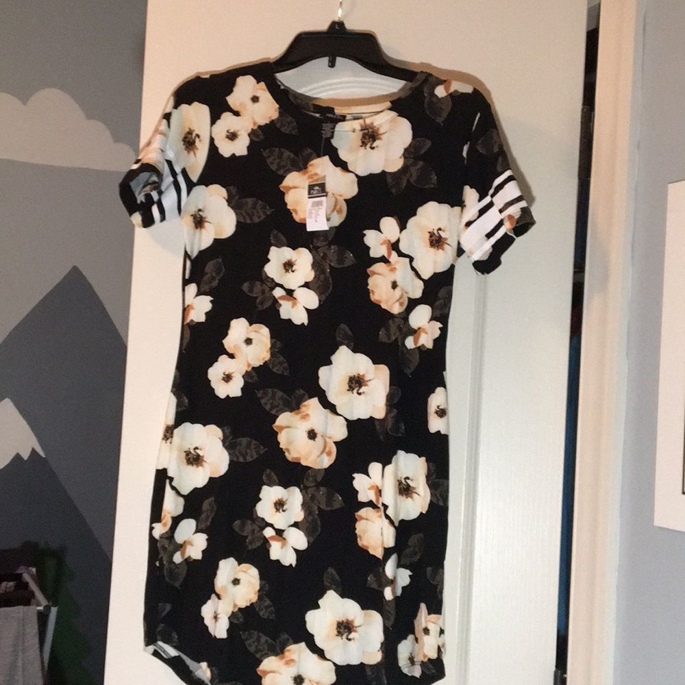 Rue 21 t-shirt dress size large